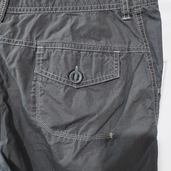 Columbia Gray Cargo Shorts in Size 14 - Picture 7 of 10